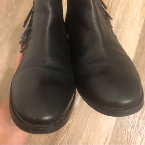 TOPSHOP Black Fringe Leather Ankle Booties block heel zipper round toe 37/6.5 - Picture 13 of 16